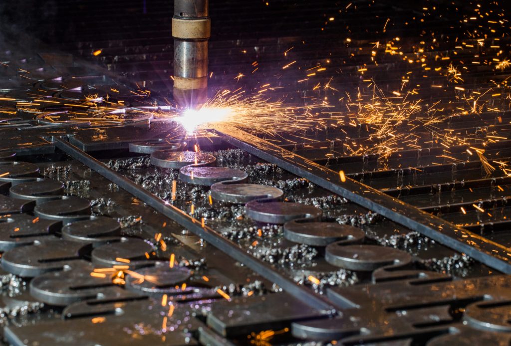 CNC plazma rezanje metalnog lima u proizvodnji tvrtke Marana