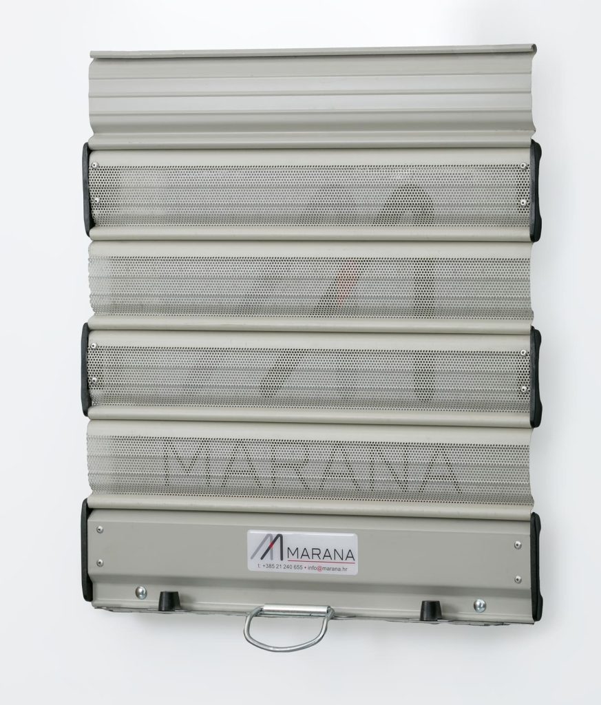 Bijela perforirana rolo vrata za trgovine i lokale – Marana